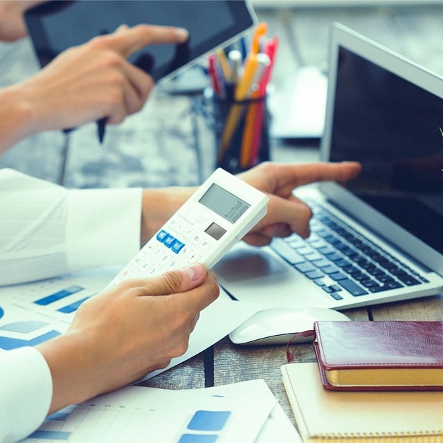 Pourquoi les mathématiques sont au pluriel? La réponse avec FormaMaths